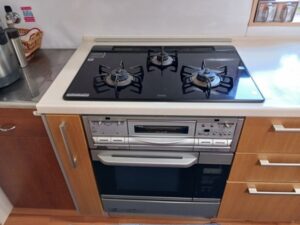 新潟キッチン取付け隊　ガスオーブンの取替　施工前